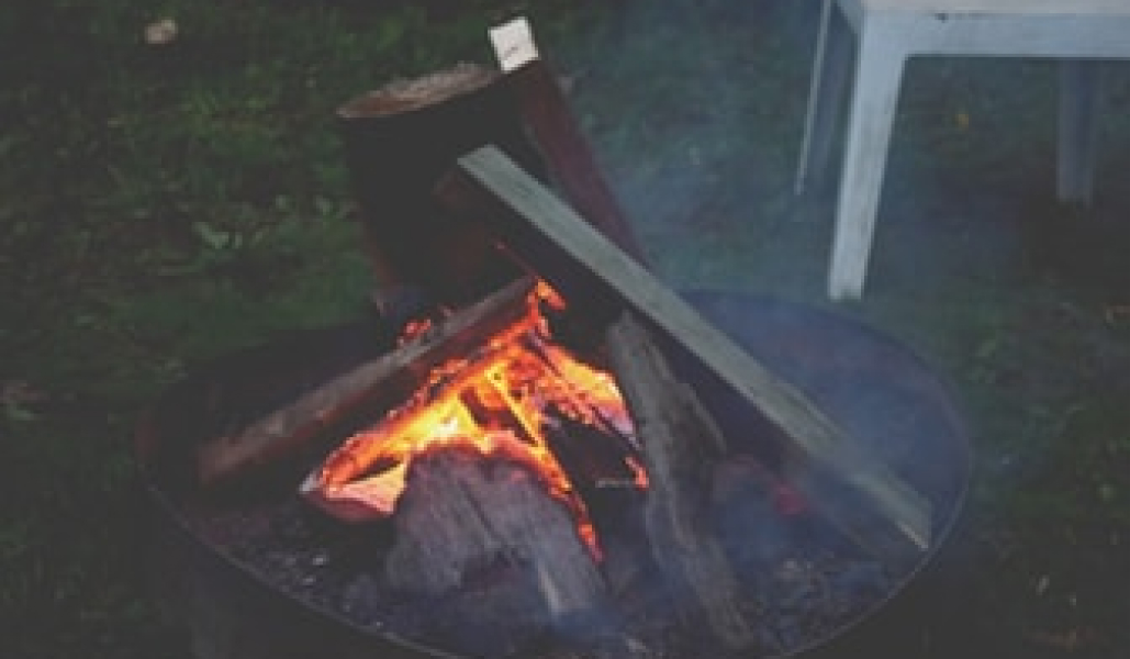 焚き火を楽しむためのアイテム